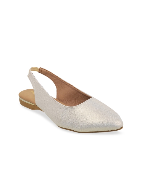 

Metro Women Off-White Solid Ballerinas