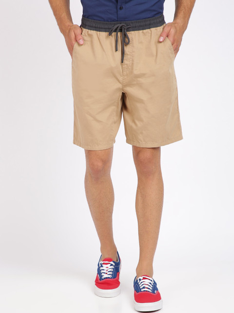 

Breakbounce Men Beige Solid Slim Fit Regular Shorts