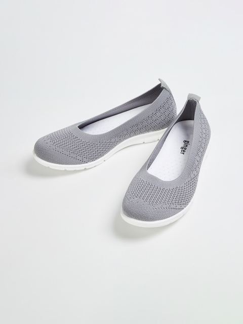 

Ginger by Lifestyle Women Grey Slip-On Sneakers