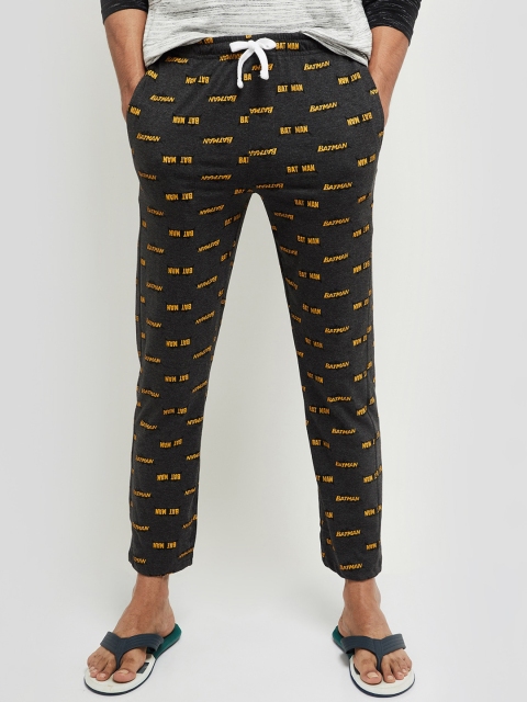 

max Men Grey & Yellow Printed Lounge Pants