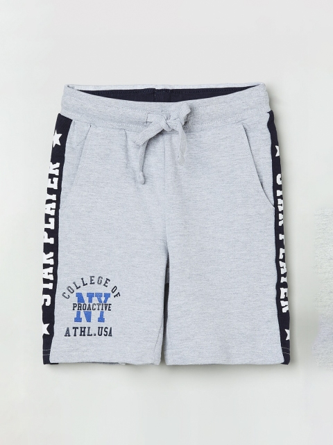 

max Boys Grey Printed Regular Shorts