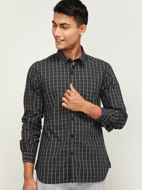 

CODE by Lifestyle Men Black Slim Fit Checked Casual Shirt