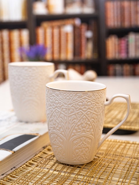 

White Gold Set Of 2 White Textured Porcelain Mugs