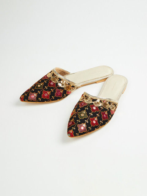 

Melange by Lifestyle Women Black Printed Fabric Mules