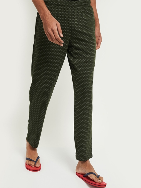 

max Men Green Printed Lounge Pants
