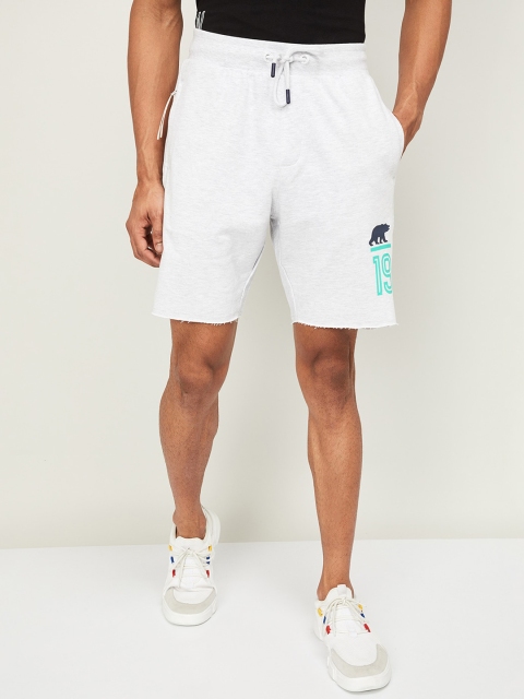 

UCLA Men White Solid Regular Fit Regular Shorts