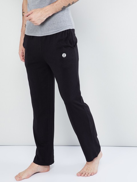 

max Men Black Solid Lounge Pants