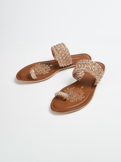 

Melange by Lifestyle Women Champagne Woven Design PU One Toe Flats