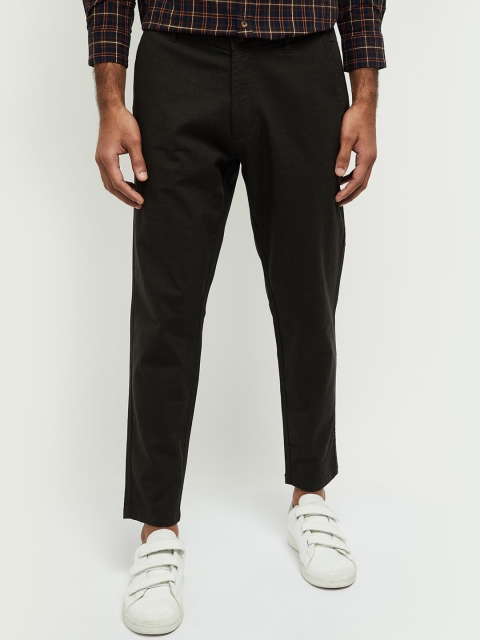 

max Men Green Regular Fit Solid Regular Trousers