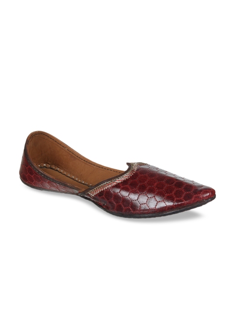 

Ta Chic Men Maroon Woven Design Leather Ethic Mojaris