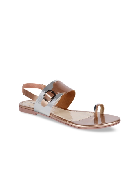 

ZAPATOZ Women Rose Gold Solid One Toe Flats