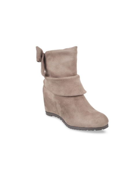 

Metro Women Khaki Solid Heeled Boots