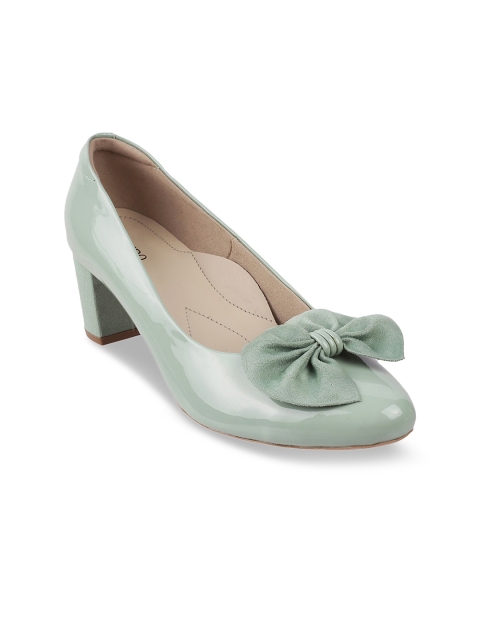 

Metro Women Green Solid Pumps