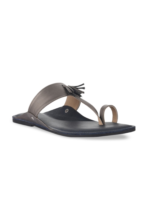 

SKO Men Gunmetal-Toned & Black Vegan Leather Kolhapuris Comfort Sandals, Metallic