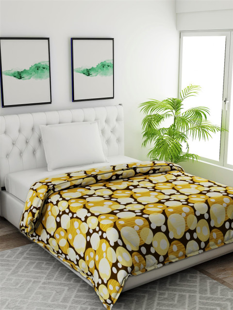

Salona Bichona Coffee Brown & Yellow Abstract AC Room 120 GSM Single Bed Comforter