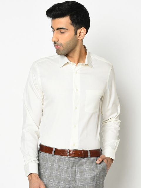

Blackberrys Men Cream-Coloured India Slim Fit Solid Formal Shirt