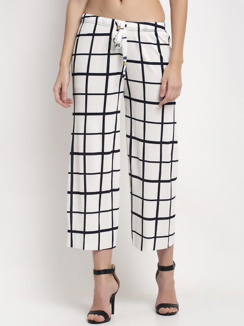 

NEUDIS Women White Straight Fit Solid Chinos