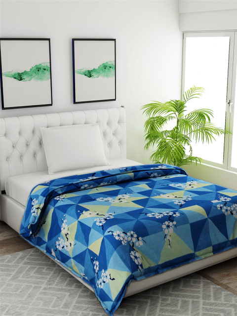 

Salona Bichona Blue & Green Floral AC Room 120 GSM Single Bed Comforter