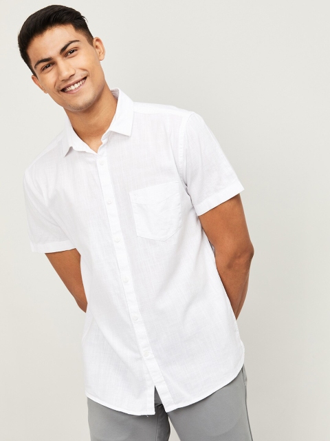

CODE by Lifestyle Men White Regular Fit Solid Casual Shirt