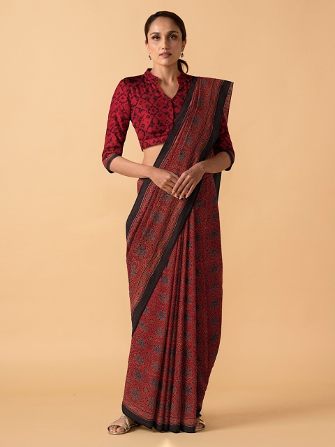 

Taneira Red Checked Block Print Saree