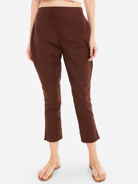 

Desi Weavess Women Brown Solid Cropped Regular Trousers