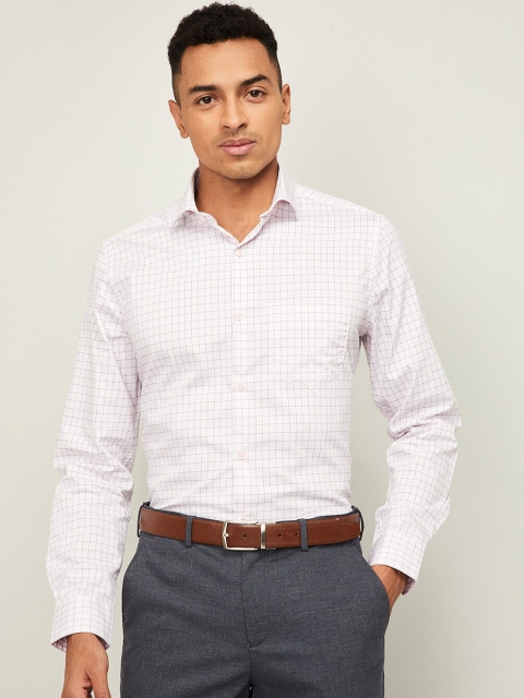 

CODE by Lifestyle Men Pink Slim Fit Checked Formal Shirt