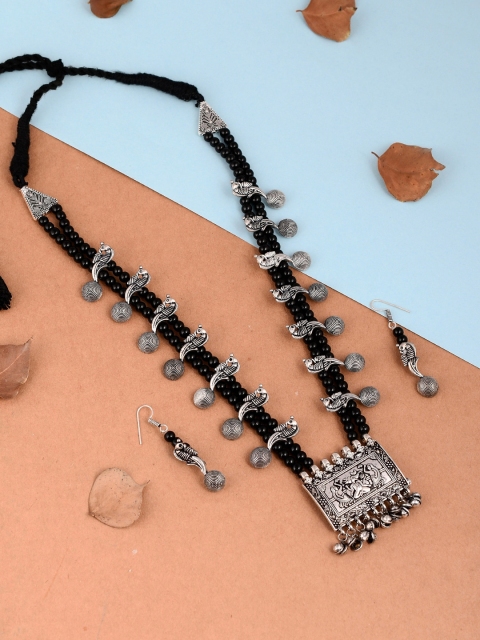 

Imittire Silver-Toned & Black Brass Silver-Plated Oxidised Necklace