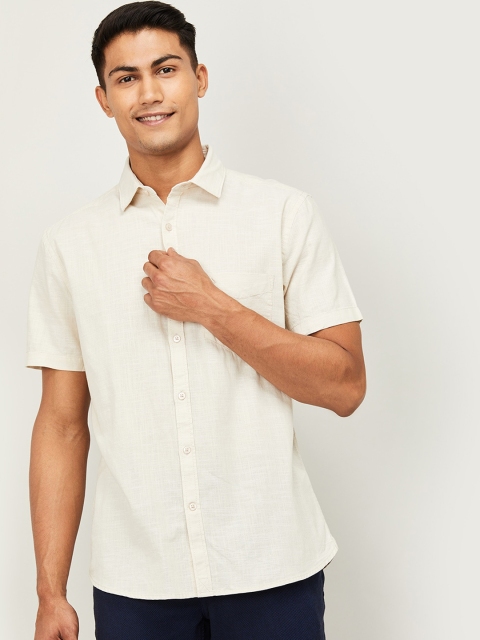 

CODE by Lifestyle Men Cream Regular Fit Solid Casual Shirt