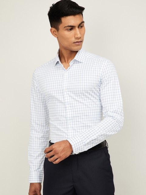 

CODE by Lifestyle Men Blue & White Slim Fit Checked Formal Shirt