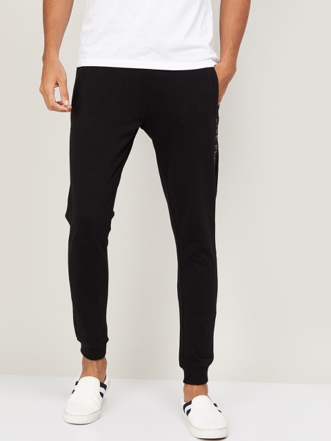 

Fame Forever by Lifestyle Men Black Solid Joggers