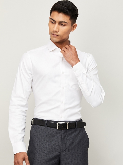

CODE by Lifestyle Men White Slim Fit Solid Casual Shirt