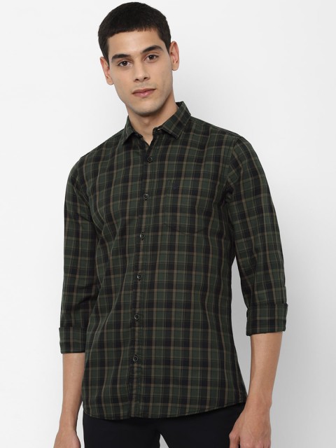 

Peter England Men Olive Green Regular Fit Checked Casual Shirt