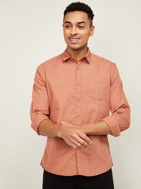 

Fame Forever by Lifestyle Men Peach-Coloured & White Slim Fit Printed Casual Shirt