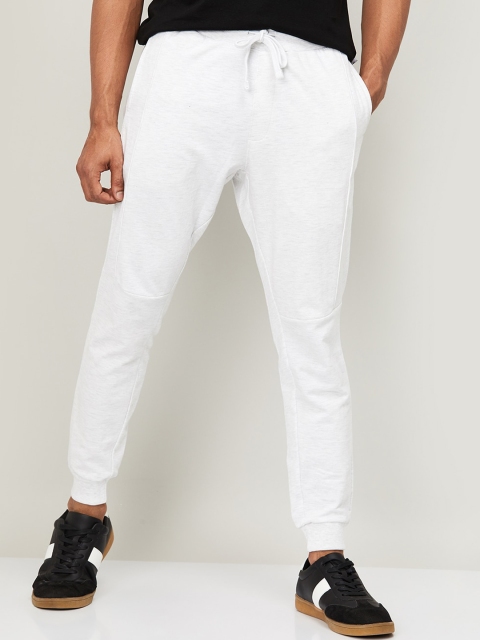 

Fame Forever by Lifestyle Men White Solid Slim-Fit Joggers