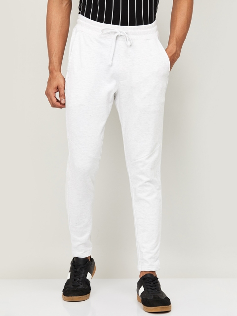 

Fame Forever by Lifestyle Men White Solid Slim-Fit Track Pants