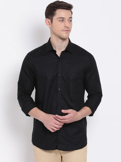 

Turtle Men Black Slim Fit Self Design Pure Cotton Casual Shirt