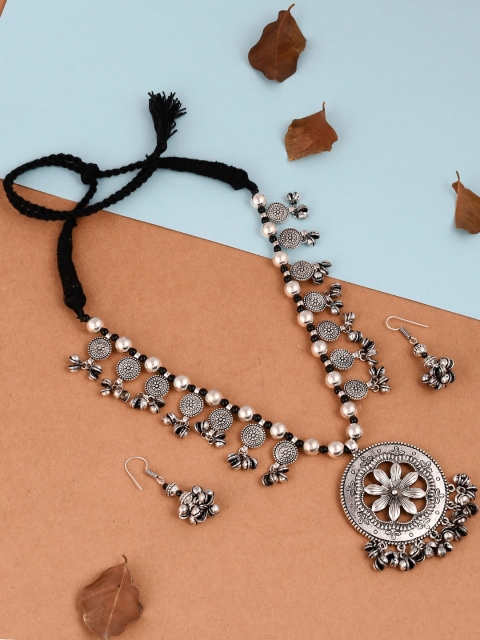 

Imittire Silver-Toned & Black Brass Silver-Plated Oxidised Necklace