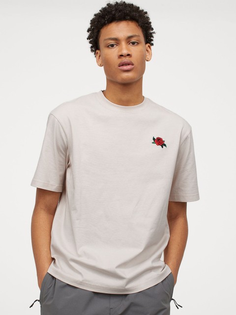 

H&M Men Grey Solid Relaxed Fit T-shirt