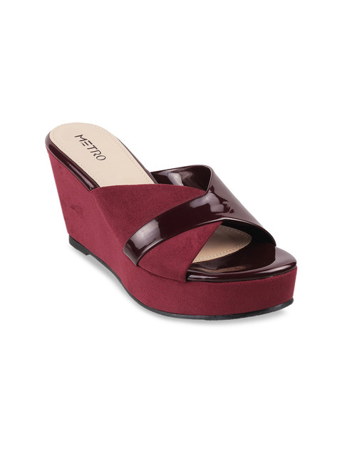 

Metro Women Maroon Solid Sandals