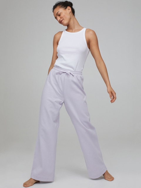 

H&M Woven Lavender Solid Wide Sweatpants