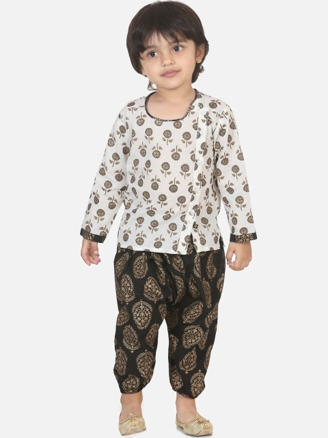 

BownBee Boys Black & White Printed Kurta with Dhoti Pants