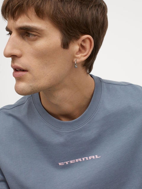 

H&M Men Blue Solid Relaxed Fit T-shirt