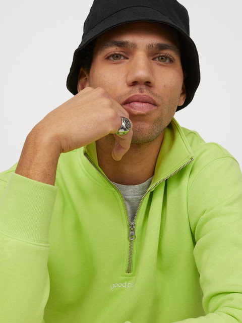 

H&M Men Green Relaxed Fit Sweatshirt