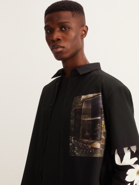 

H&M Men Black Short-sleeved tulle shirt