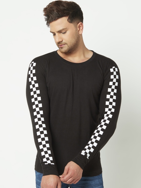 

KAY DEE Men Black Solid Round Neck Pure Cotton T-shirt