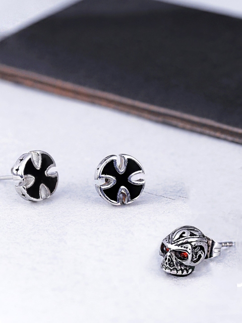 

Yellow Chimes Silver-Toned Contemporary Studs