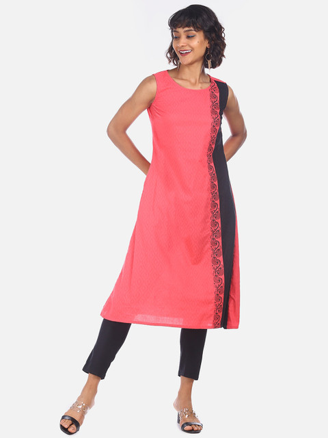 

Karigari Women Pink Geometric Printed Kurta