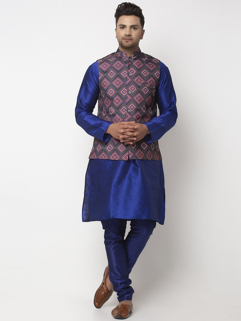 

Benstoke Men Blue Solid Kurta & Churidar with Waistcoat