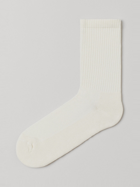 

H&M Men White Solid Sustainable Socks