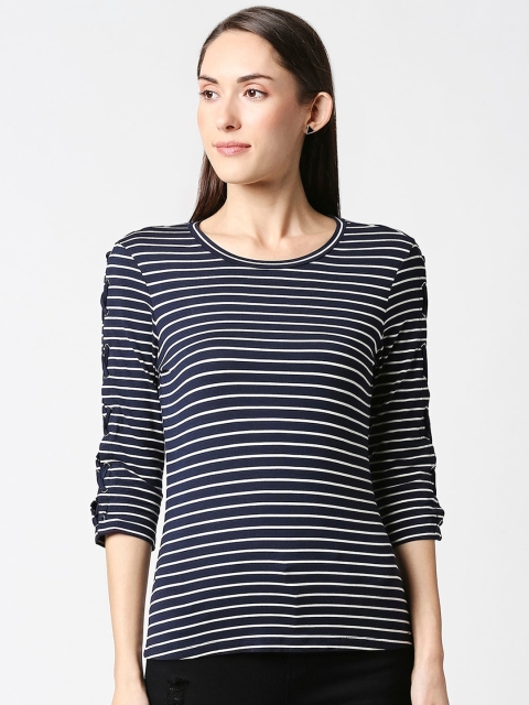 

Kraus Jeans Women White Striped Round Neck T-shirt